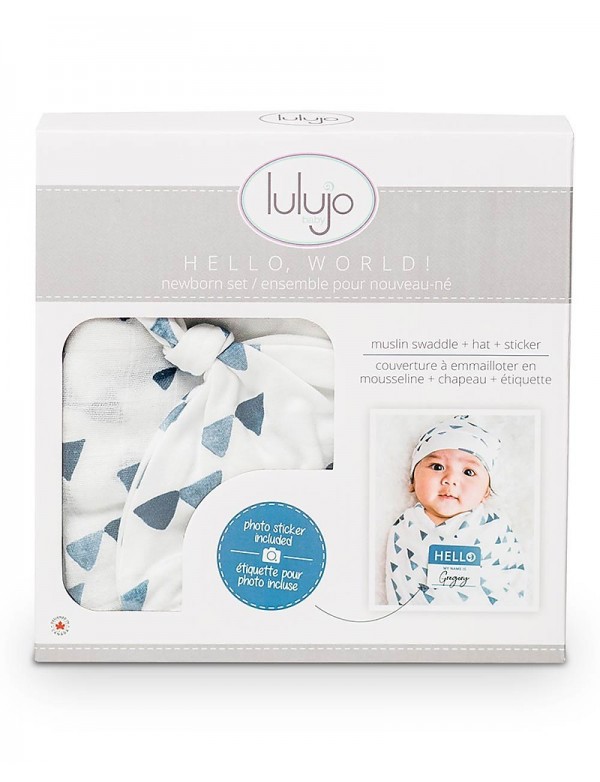 Lulujo Baby - Set Hello World, Cappellino + Swaddle, Triangoli Blu - 120 x 120 cm - Bambù